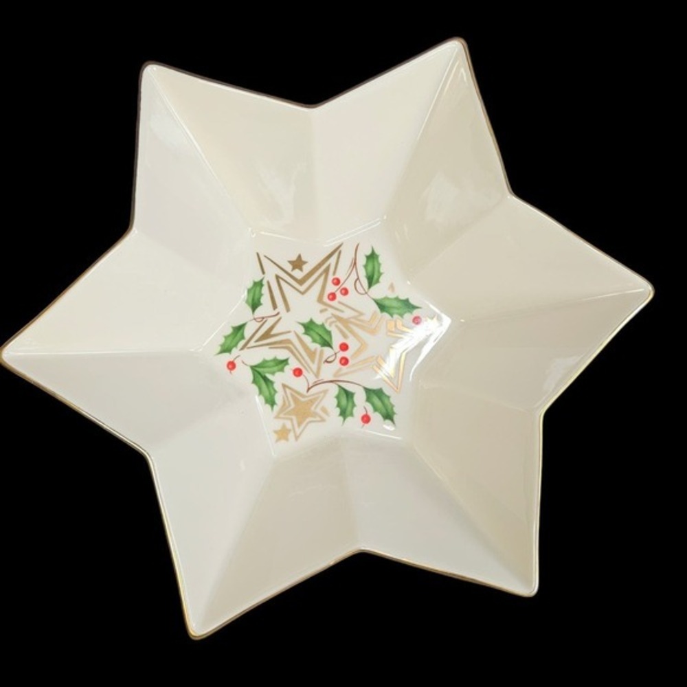 Lenox Christmas Serving Bowl Brightest Star Shaped Holly Berry Large 11 Inch New
